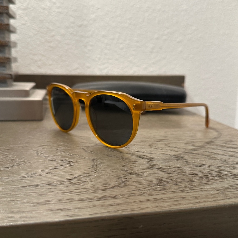 Raen Remmy Unisex Retro Round Polarized Sunglasses
